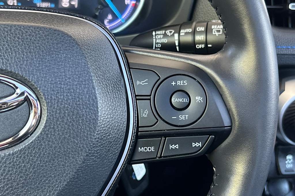 Thumbnail: 2019 Toyota RAV4 - 32