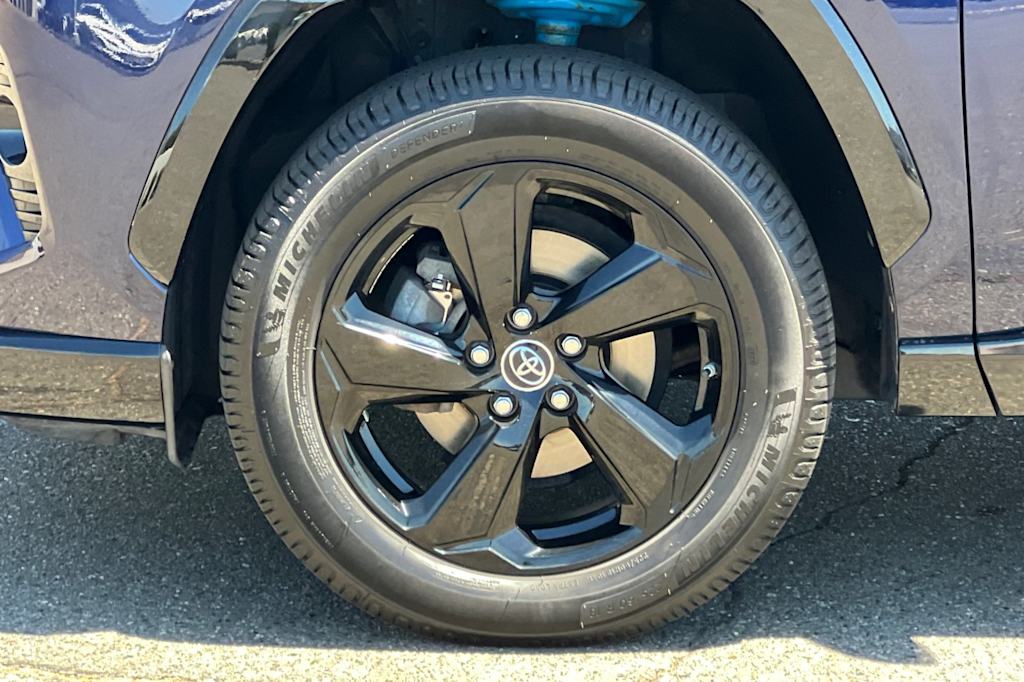 Thumbnail: 2019 Toyota RAV4 - 7