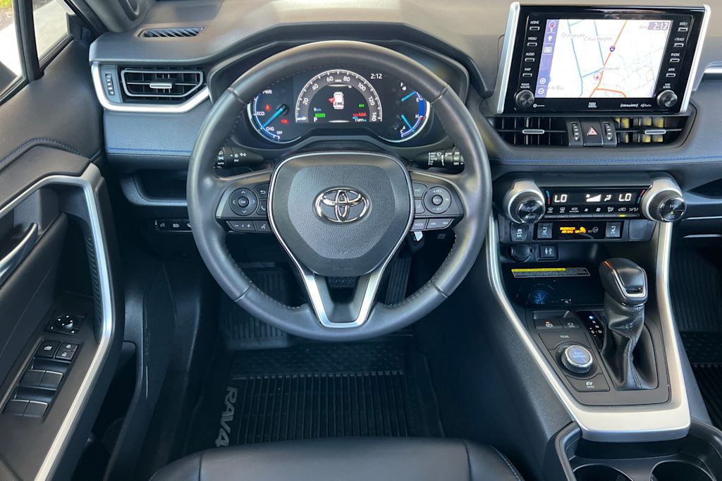 Thumbnail: 2019 Toyota RAV4 - 10