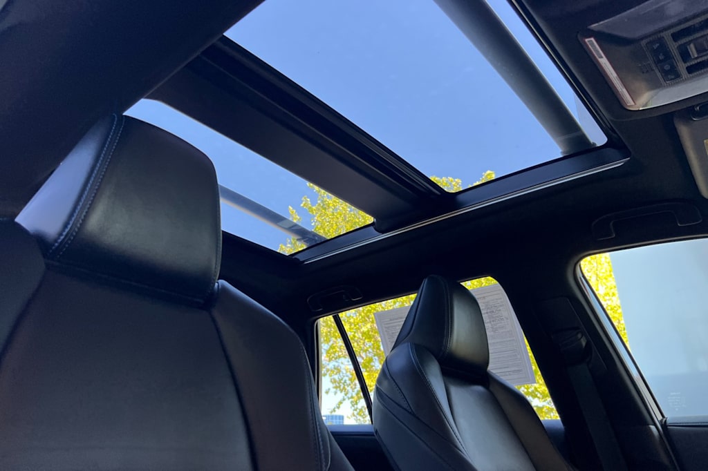 Thumbnail: 2019 Toyota RAV4 - 24