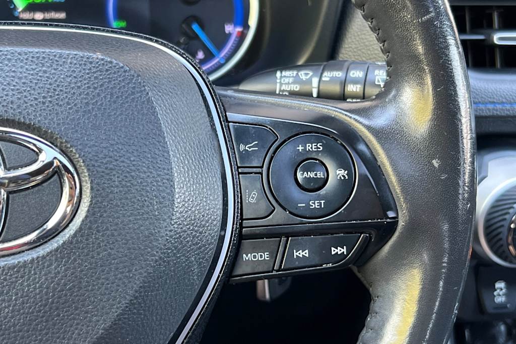 Thumbnail: 2020 Toyota RAV4 - 30
