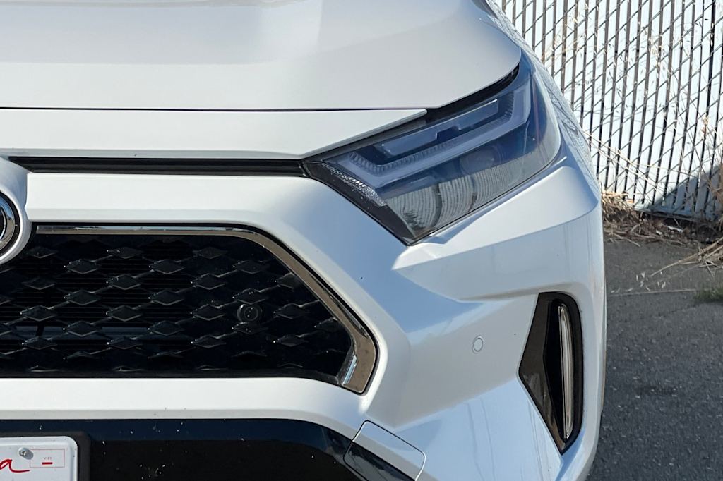 Thumbnail: 2025 Toyota RAV4 - 16