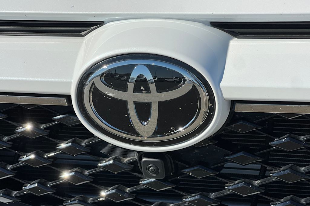 Thumbnail: 2025 Toyota RAV4 - 7