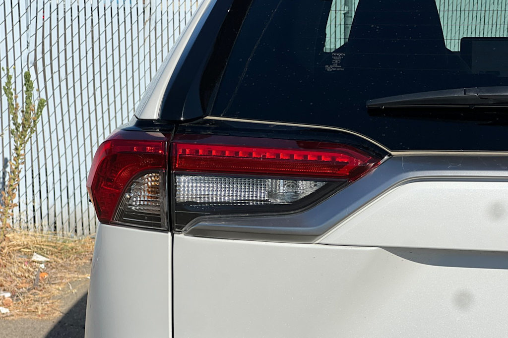 Thumbnail: 2025 Toyota RAV4 - 24