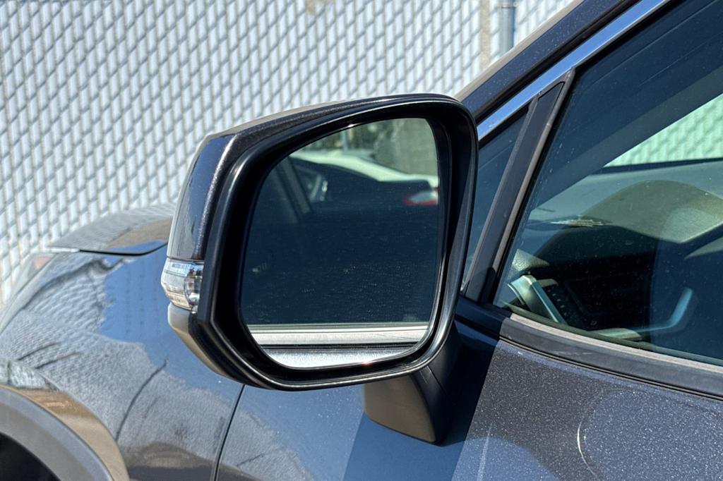 Thumbnail: 2020 Toyota RAV4 - 13