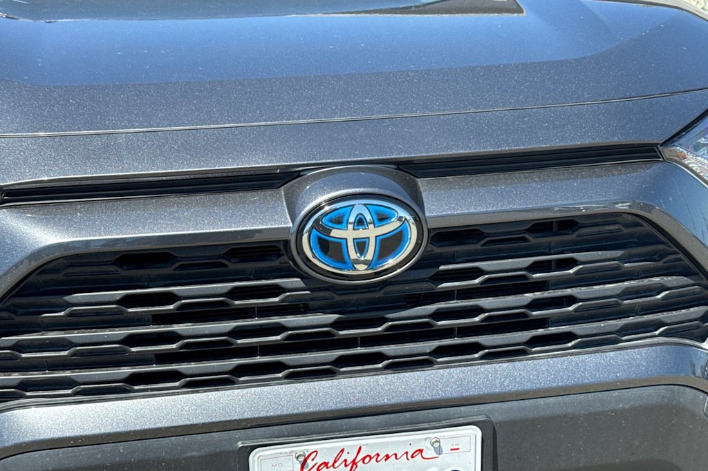 Thumbnail: 2020 Toyota RAV4 - 17