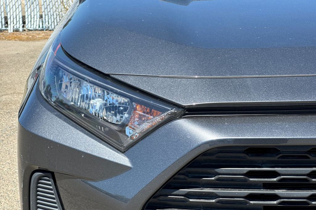 Thumbnail: 2020 Toyota RAV4 - 18