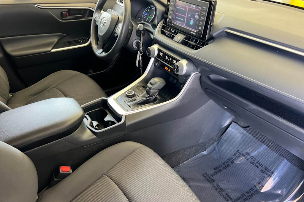 Thumbnail: 2020 Toyota RAV4 - 12