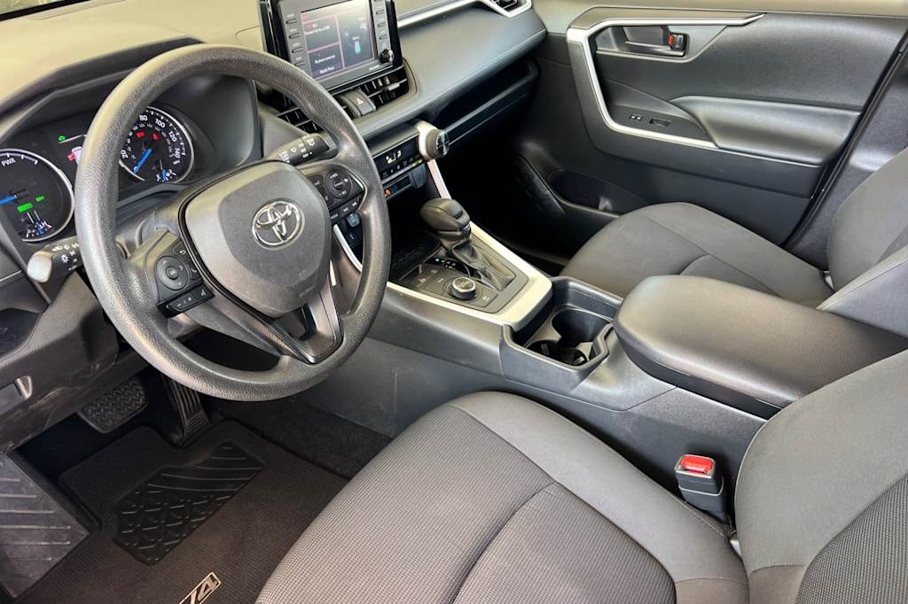 Thumbnail: 2020 Toyota RAV4 - 9