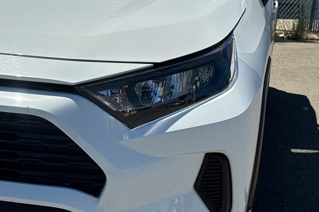 Thumbnail: 2020 Toyota RAV4 - 18