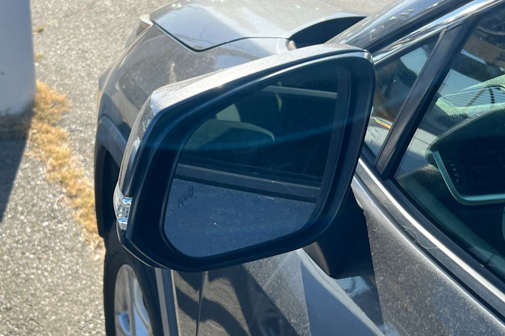 Thumbnail: 2020 Toyota RAV4 - 13