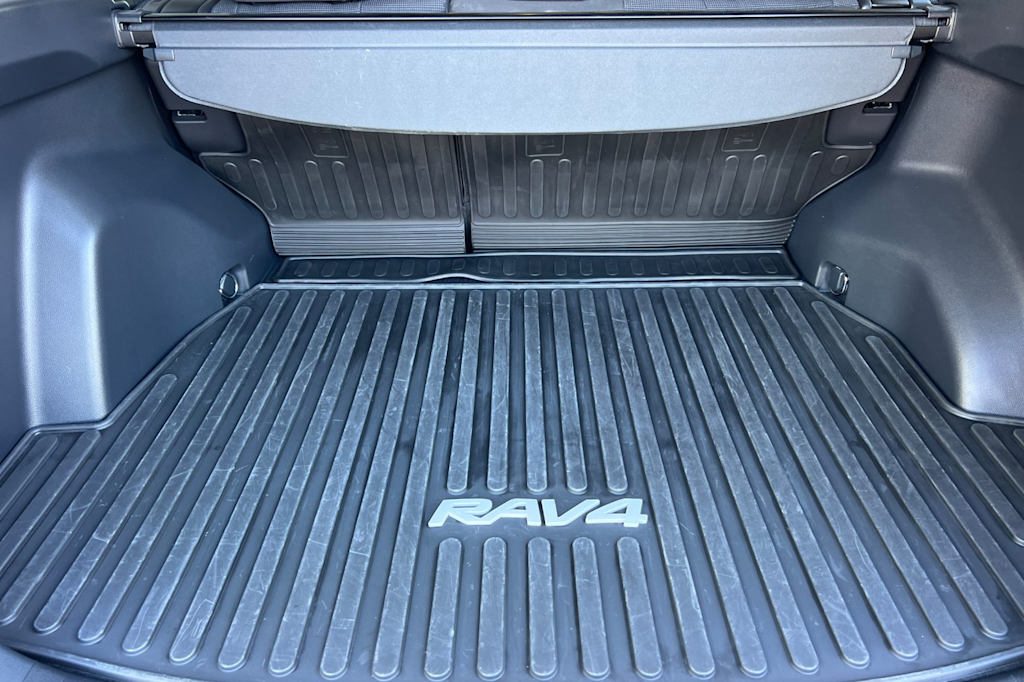 Thumbnail: 2025 Toyota RAV4 - 16