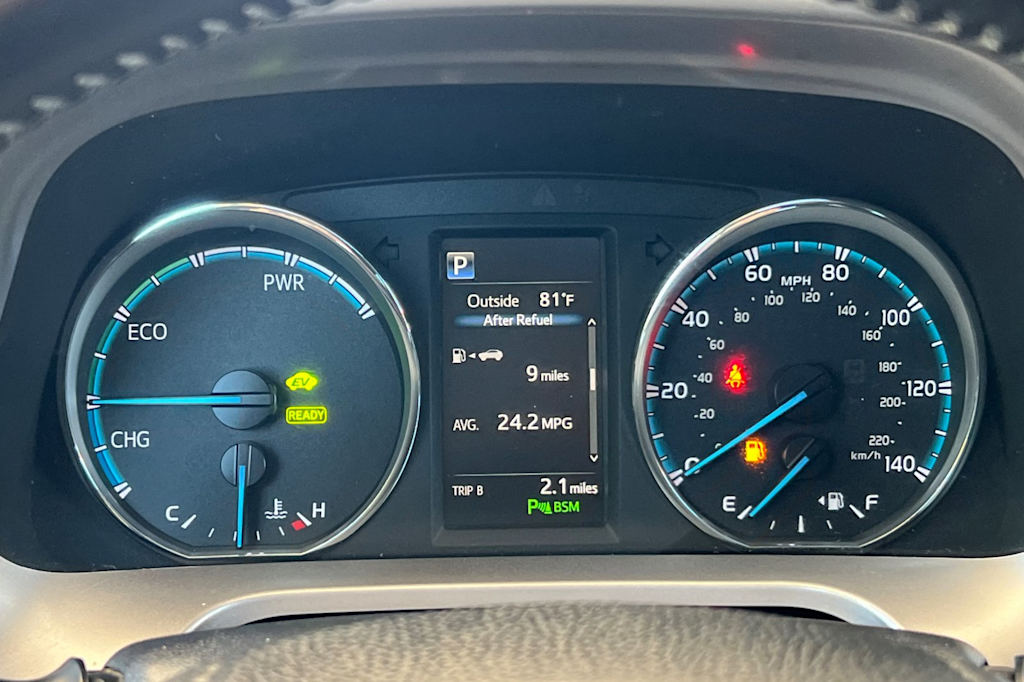 Thumbnail: 2017 Toyota RAV4 - 14