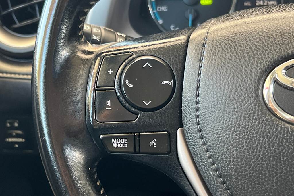 Thumbnail: 2017 Toyota RAV4 - 28