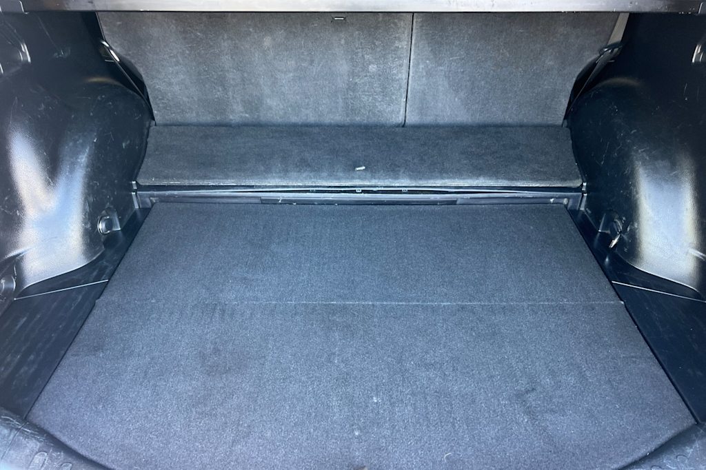 Thumbnail: 2017 Toyota RAV4 - 15