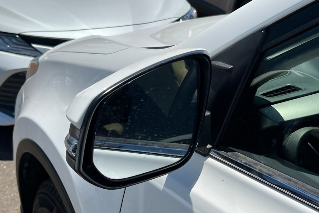 Thumbnail: 2017 Toyota RAV4 - 11
