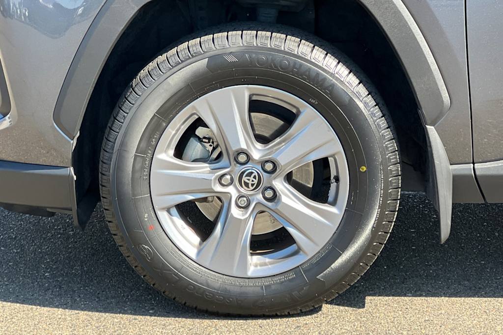 Thumbnail: 2024 Toyota RAV4 - 8