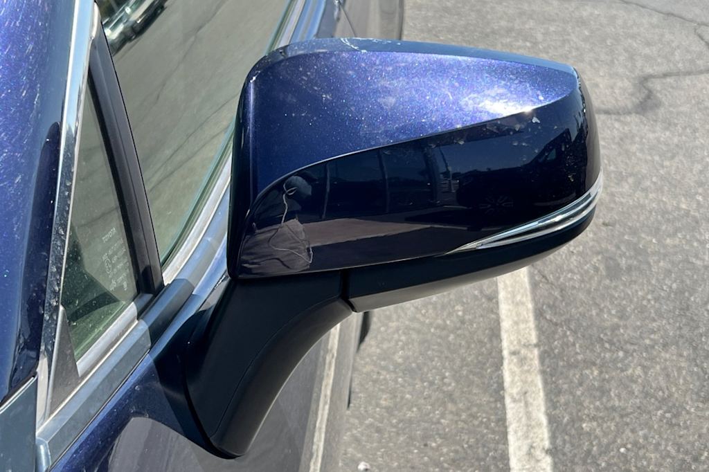 Thumbnail: 2019 Toyota RAV4 - 10