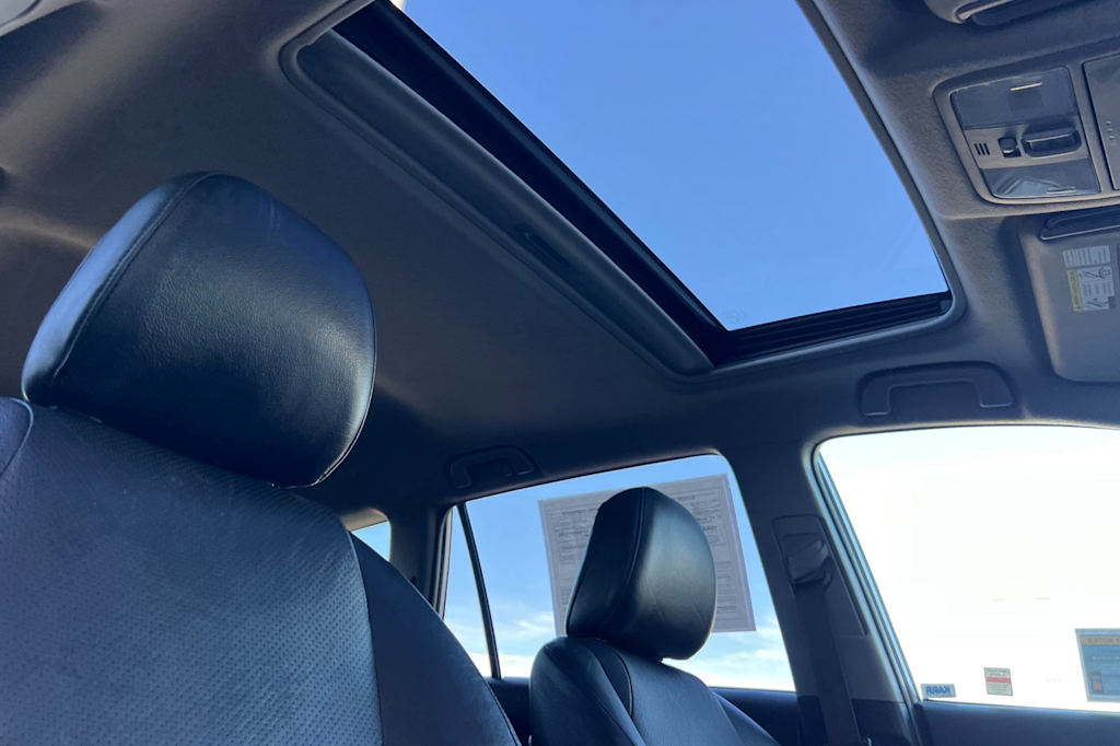 Thumbnail: 2010 Toyota RAV4 - 24