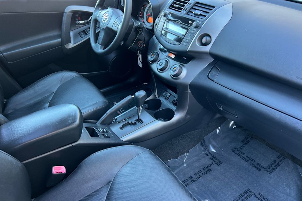 Thumbnail: 2010 Toyota RAV4 - 13