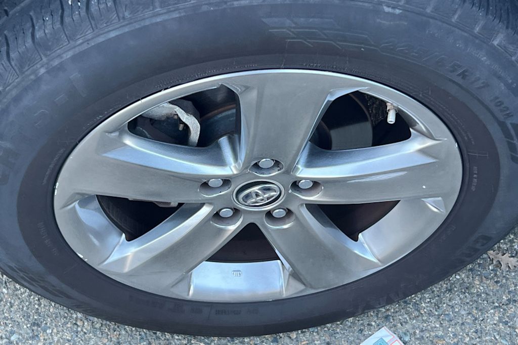 Thumbnail: 2015 Toyota RAV4 - 22