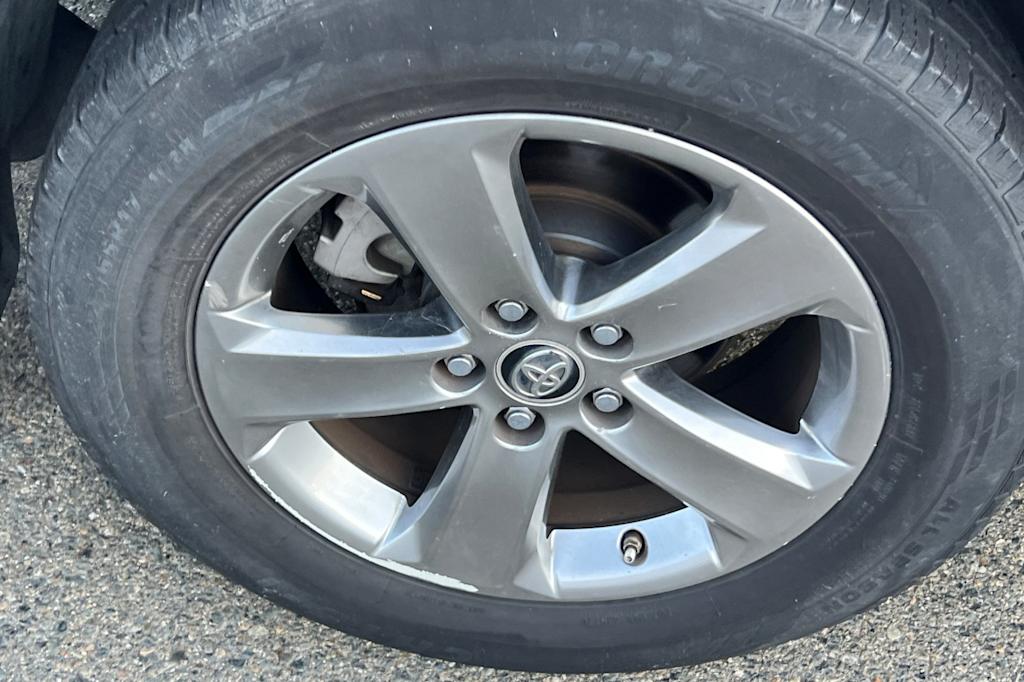 Thumbnail: 2015 Toyota RAV4 - 6