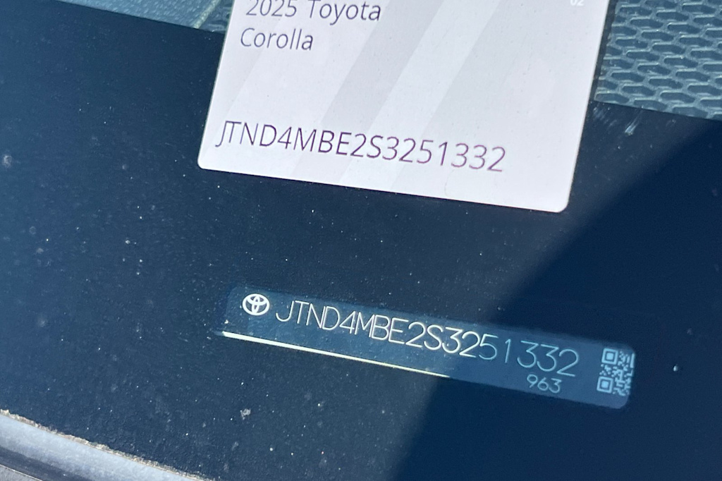 Thumbnail: 2025 Toyota Corolla - 7