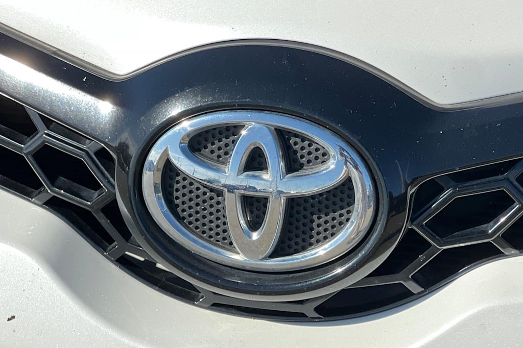Thumbnail: 2017 Toyota Corolla iM - 7