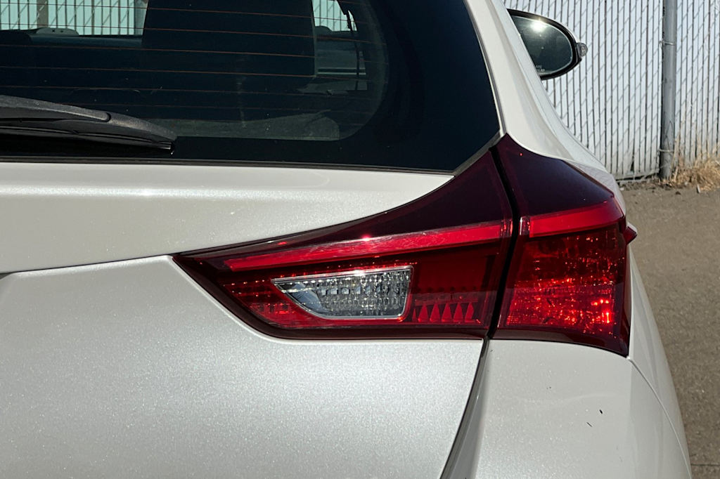 Thumbnail: 2017 Toyota Corolla iM - 22