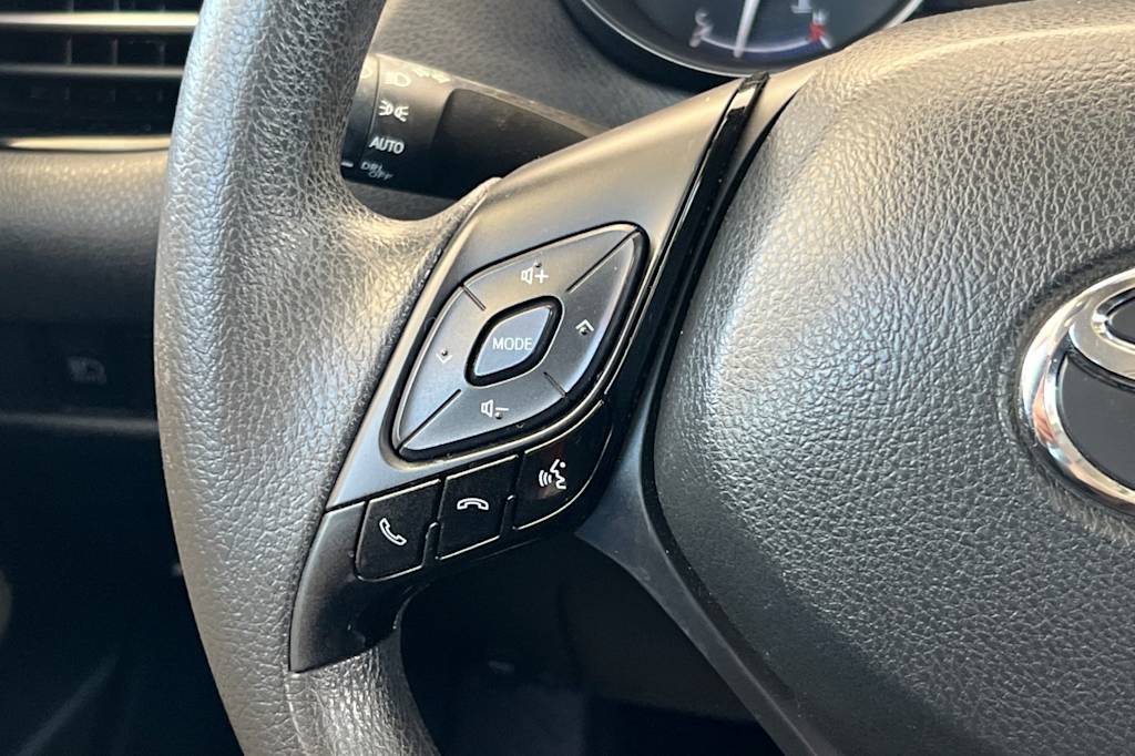 Thumbnail: 2020 Toyota C-HR - 28