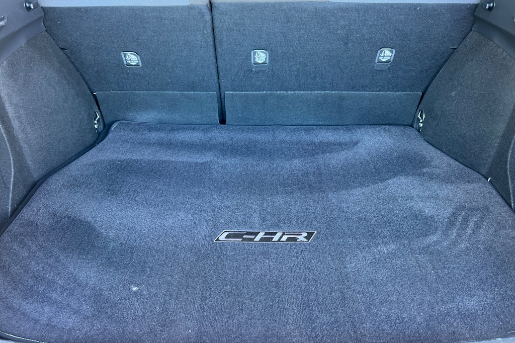 Thumbnail: 2020 Toyota C-HR - 16