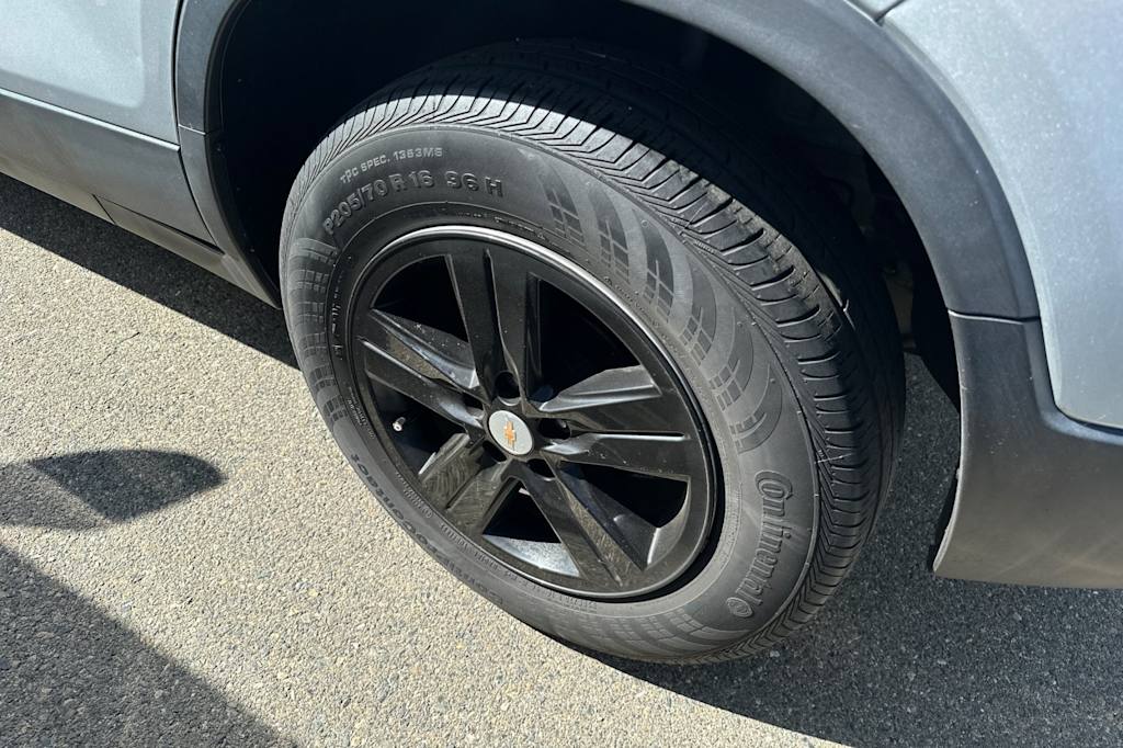 Thumbnail: 2022 Chevrolet Trax - 23