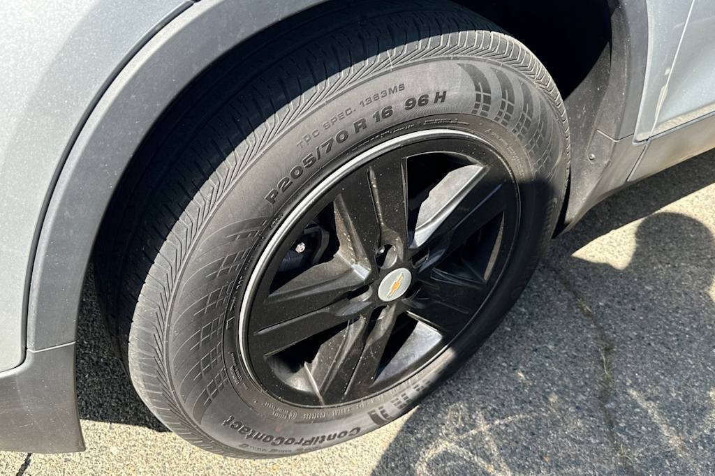 Thumbnail: 2022 Chevrolet Trax - 5