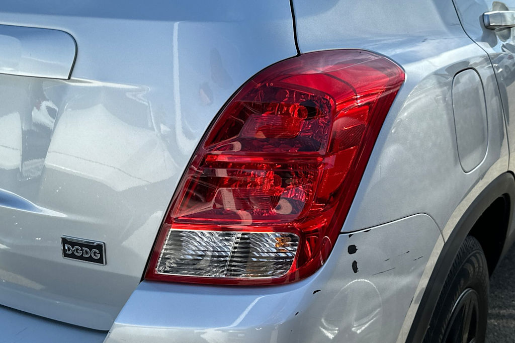 Thumbnail: 2022 Chevrolet Trax - 19