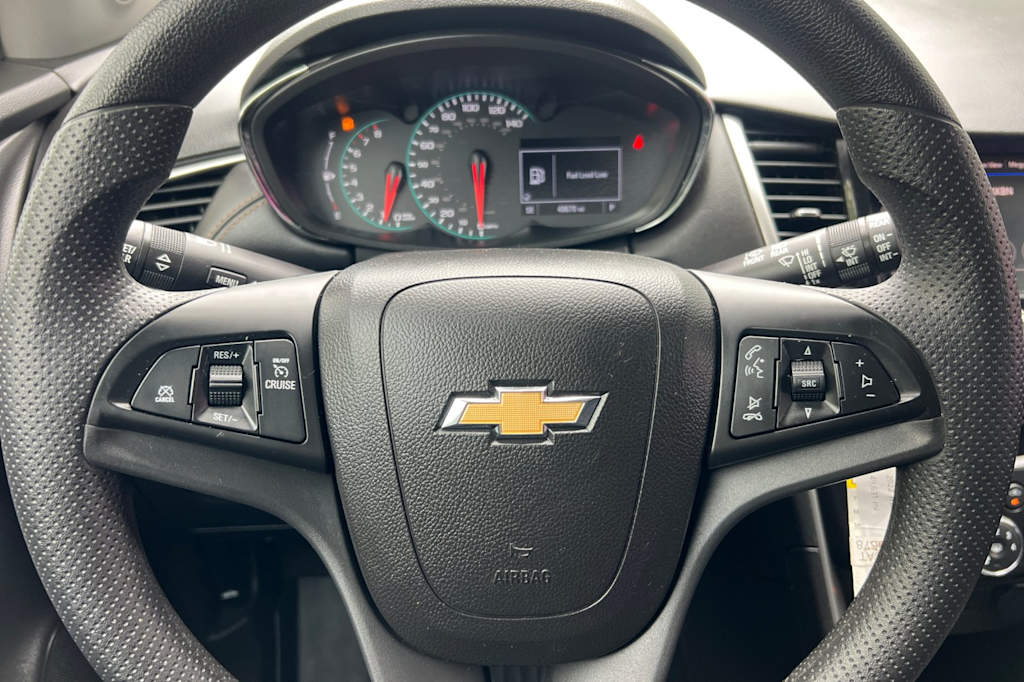 Thumbnail: 2022 Chevrolet Trax - 26