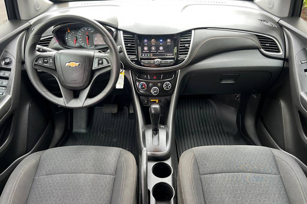 Thumbnail: 2022 Chevrolet Trax - 2