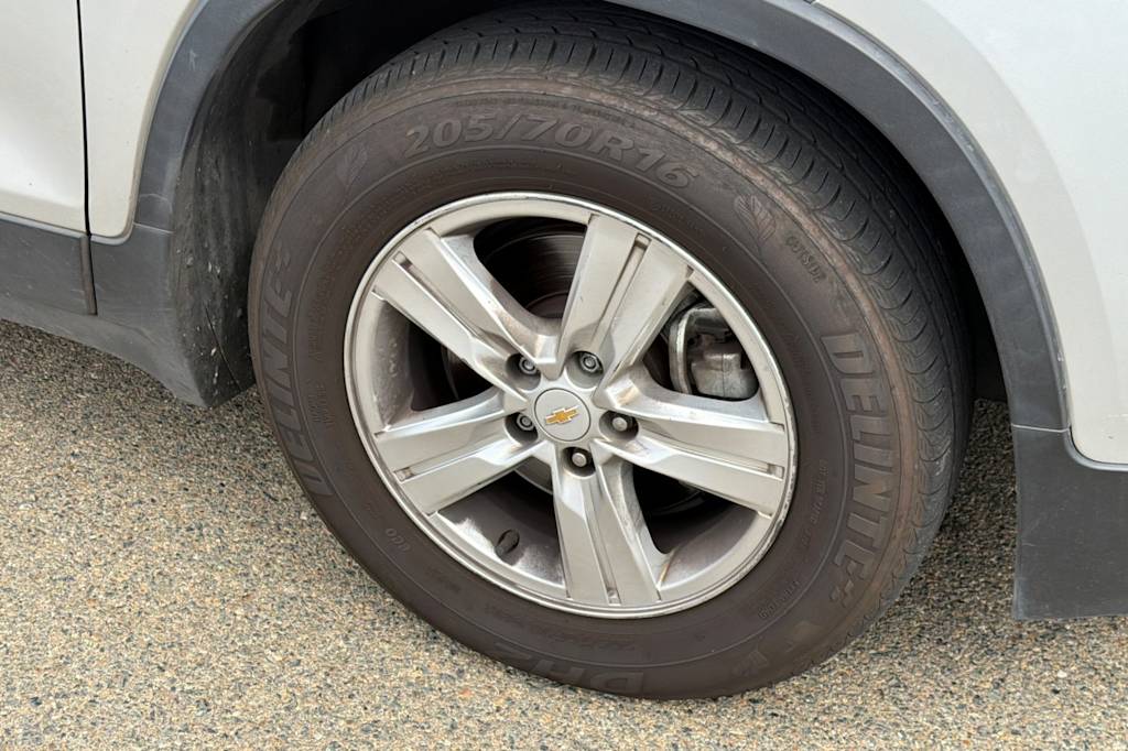 Thumbnail: 2016 Chevrolet Trax - 19