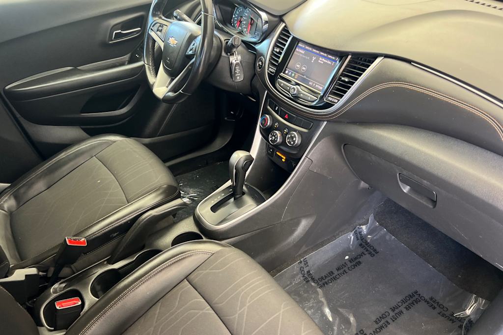Thumbnail: 2022 Chevrolet Trax - 12