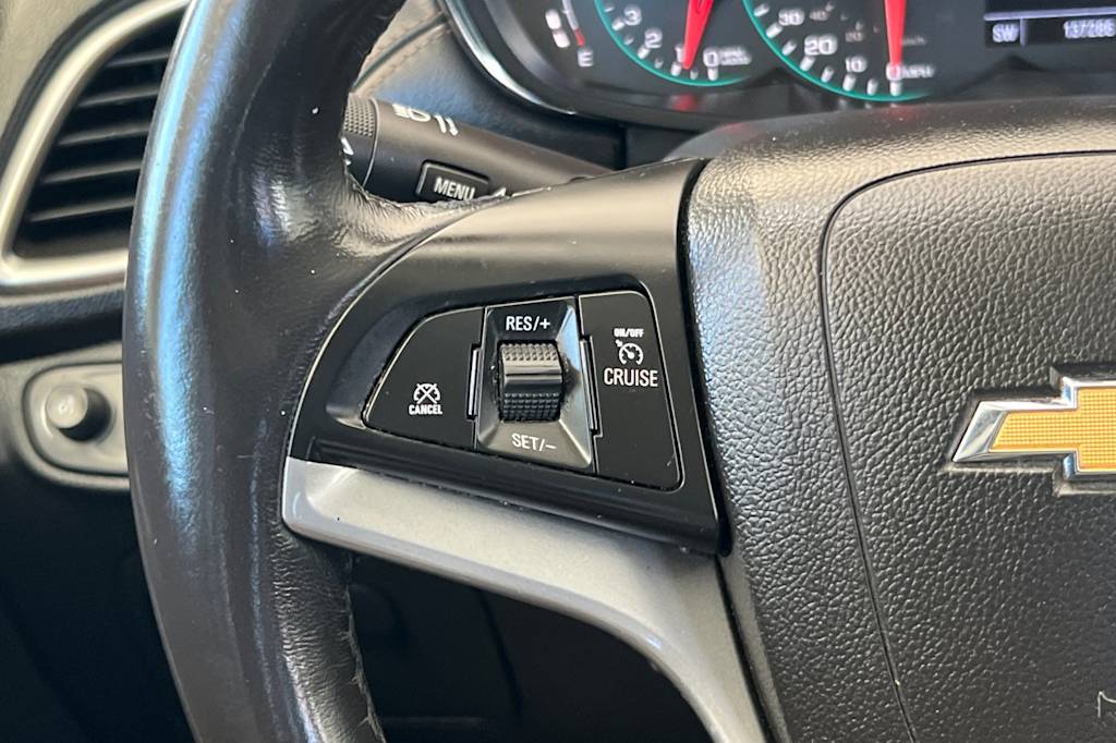 Thumbnail: 2022 Chevrolet Trax - 29