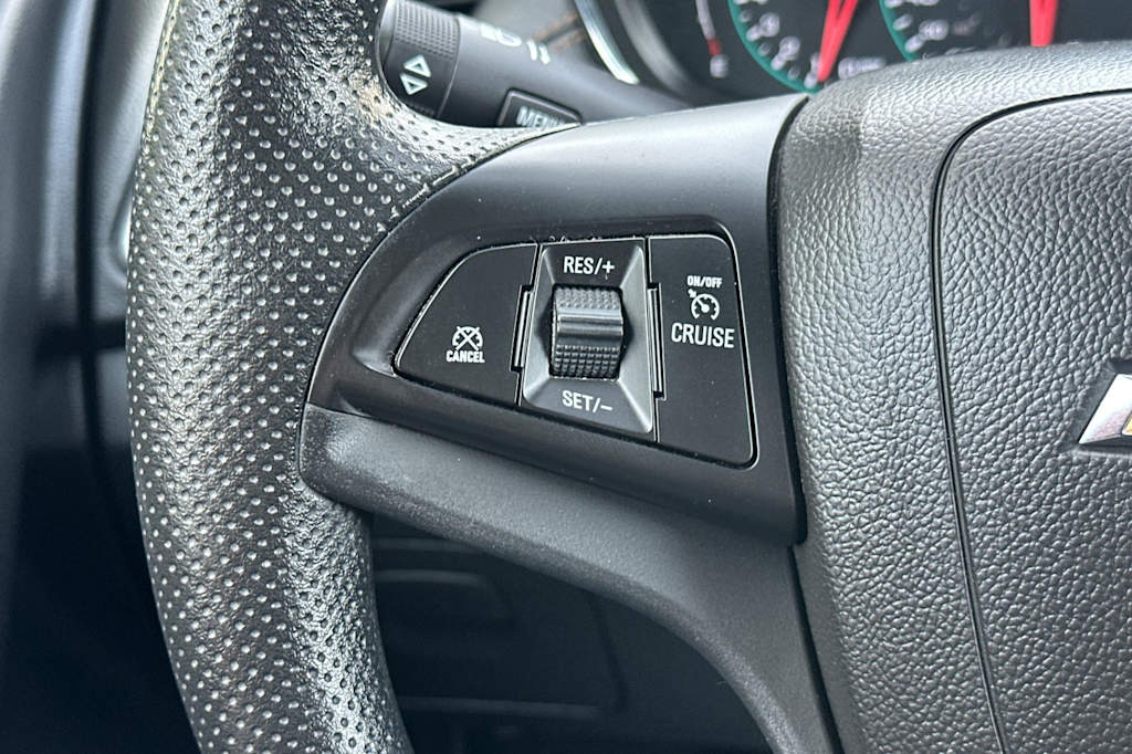 Thumbnail: 2021 Chevrolet Trax - 28