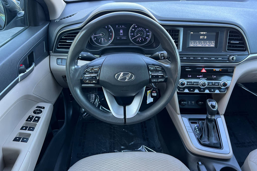 Thumbnail: 2020 Hyundai Elantra - 12