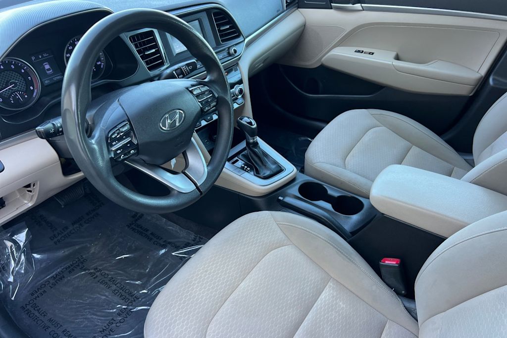 Thumbnail: 2020 Hyundai Elantra - 9