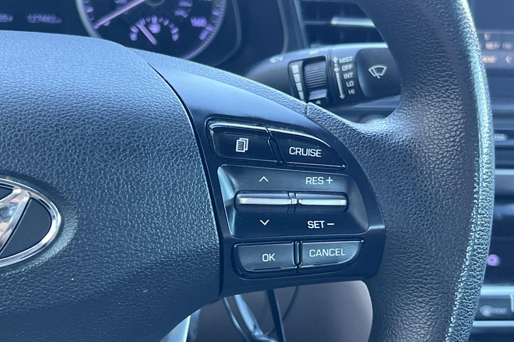 Thumbnail: 2020 Hyundai Elantra - 28