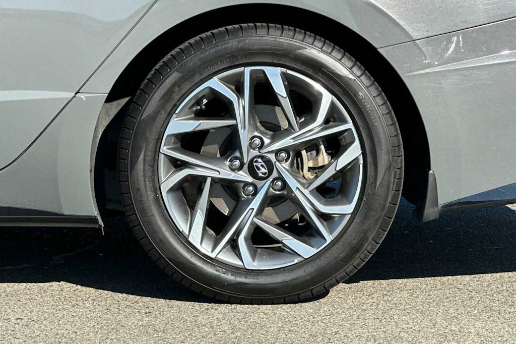 Thumbnail: 2022 Hyundai Sonata - 8