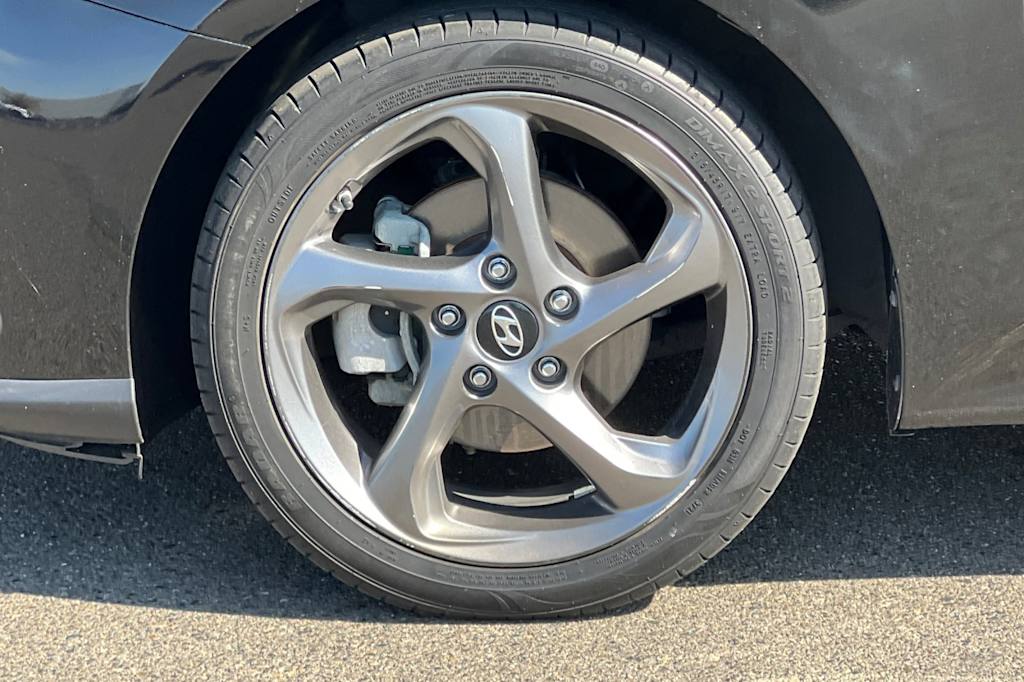 Thumbnail: 2019 Hyundai Veloster - 7