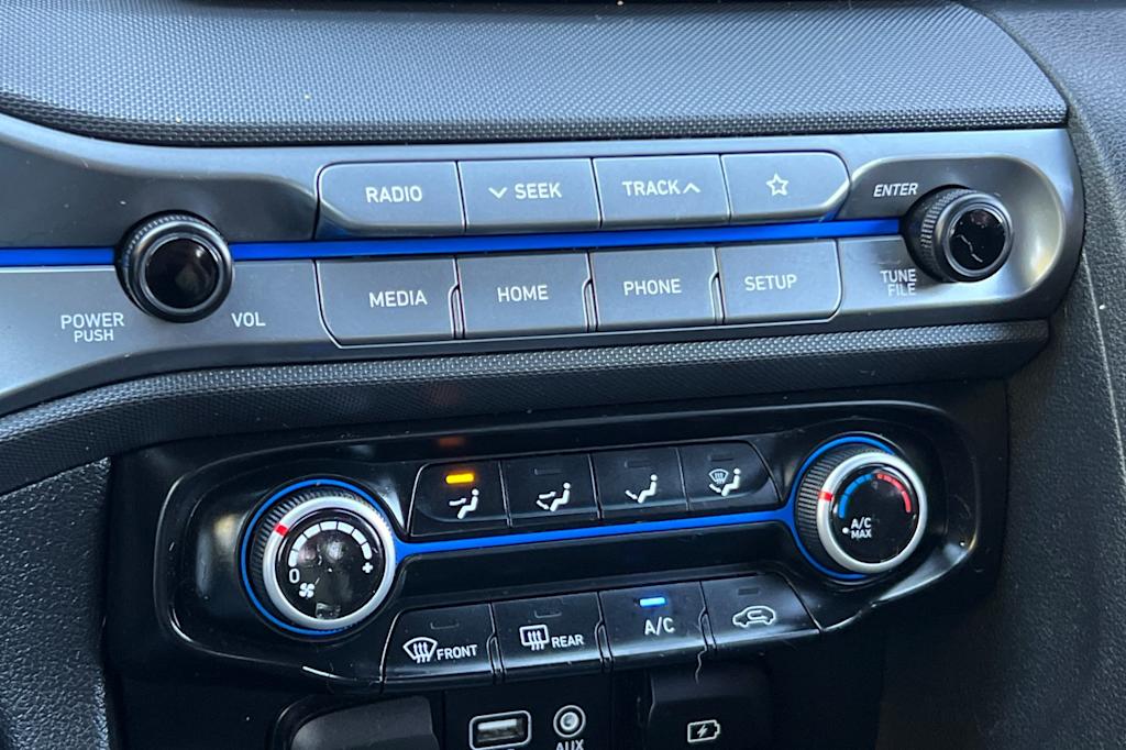 Thumbnail: 2019 Hyundai Veloster - 23