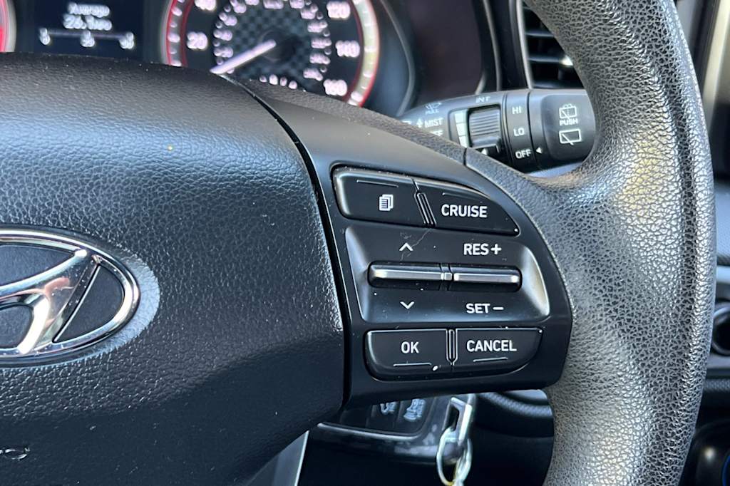 Thumbnail: 2019 Hyundai Veloster - 26