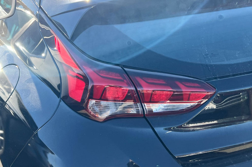 Thumbnail: 2020 Hyundai Veloster - 21