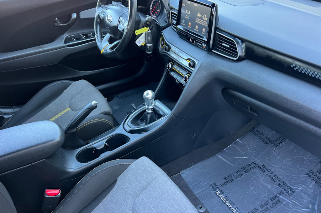 Thumbnail: 2020 Hyundai Veloster - 14