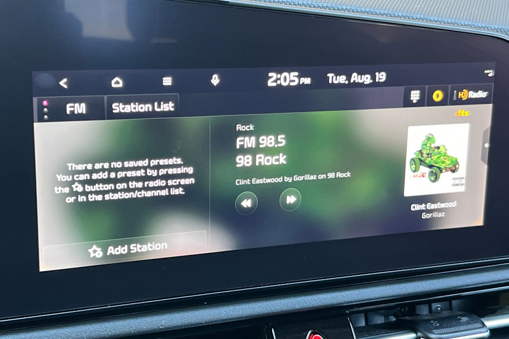 Thumbnail: 2023 Kia Niro - 14